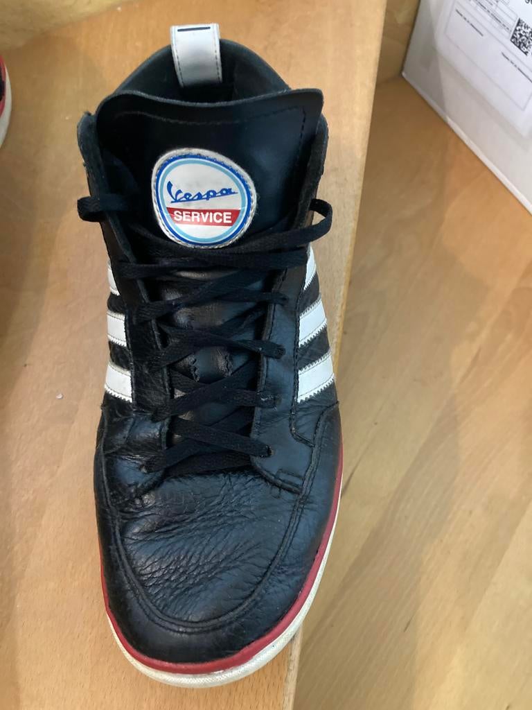 VESPA  ADIDAS, Enlèvement ou Envoi