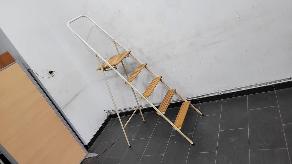 ancien échelle en bois vintage en parfait état, Enlèvement ou Envoi, Comme neuf
