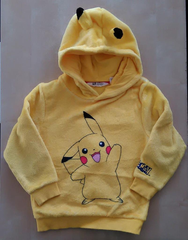 Lekker warme gele fleece trui Pikachu, maat 110/116, Kinderen en Baby's, Kinderkleding | Maat 110, Jongen of Meisje, Trui of Vest