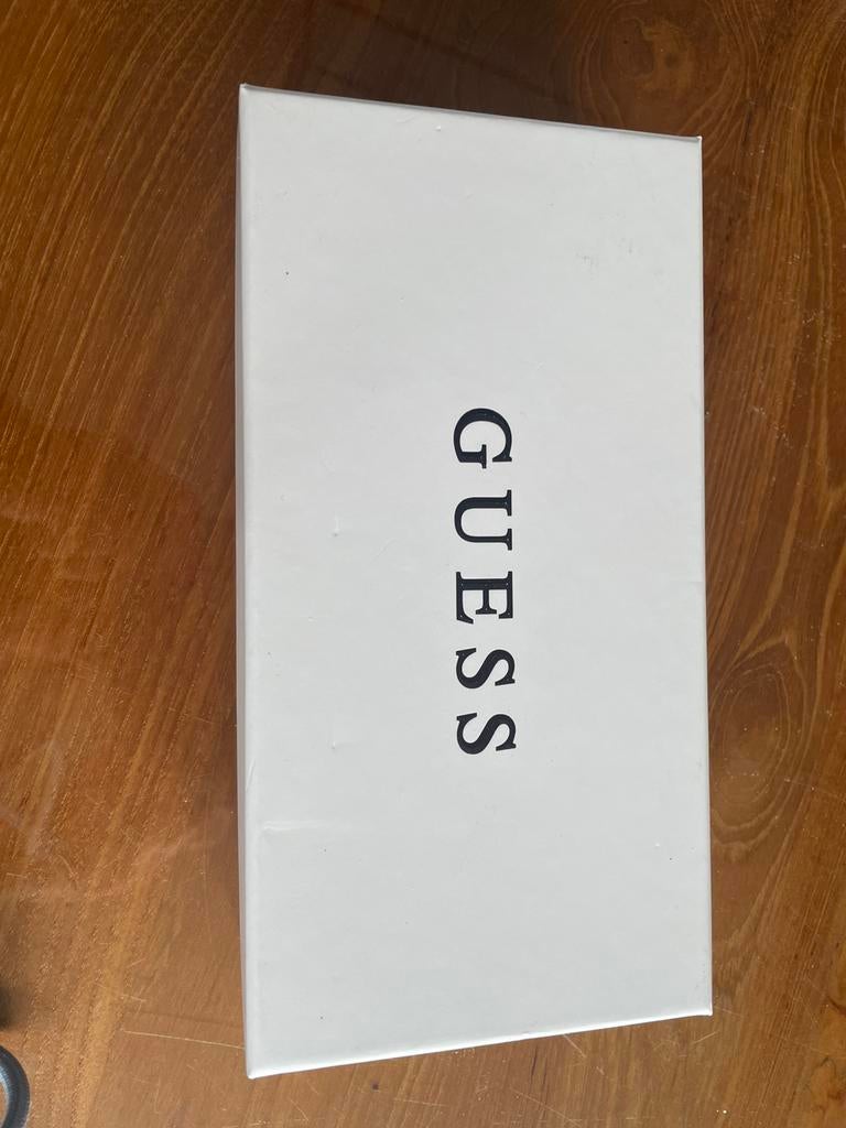 Portemonnee Guess, Handtassen en Accessoires, Portemonnees, Ophalen of Verzenden, Zo goed als nieuw, Guess