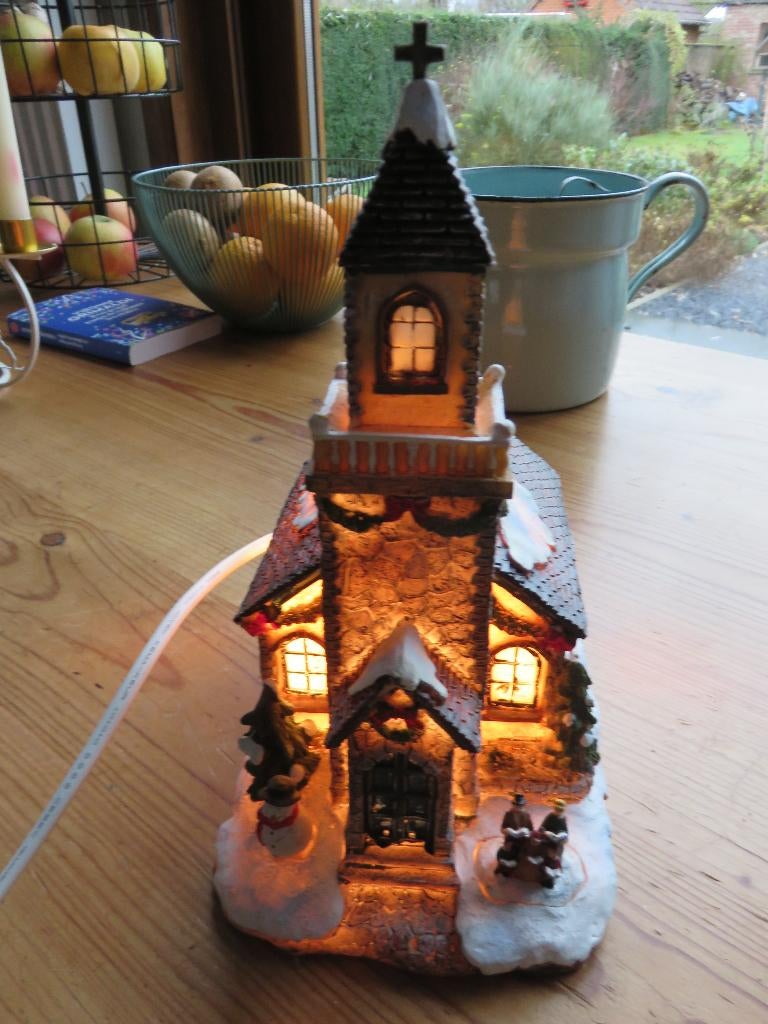 Kleine kerstkerk, Ophalen of Verzenden, Gebruikt