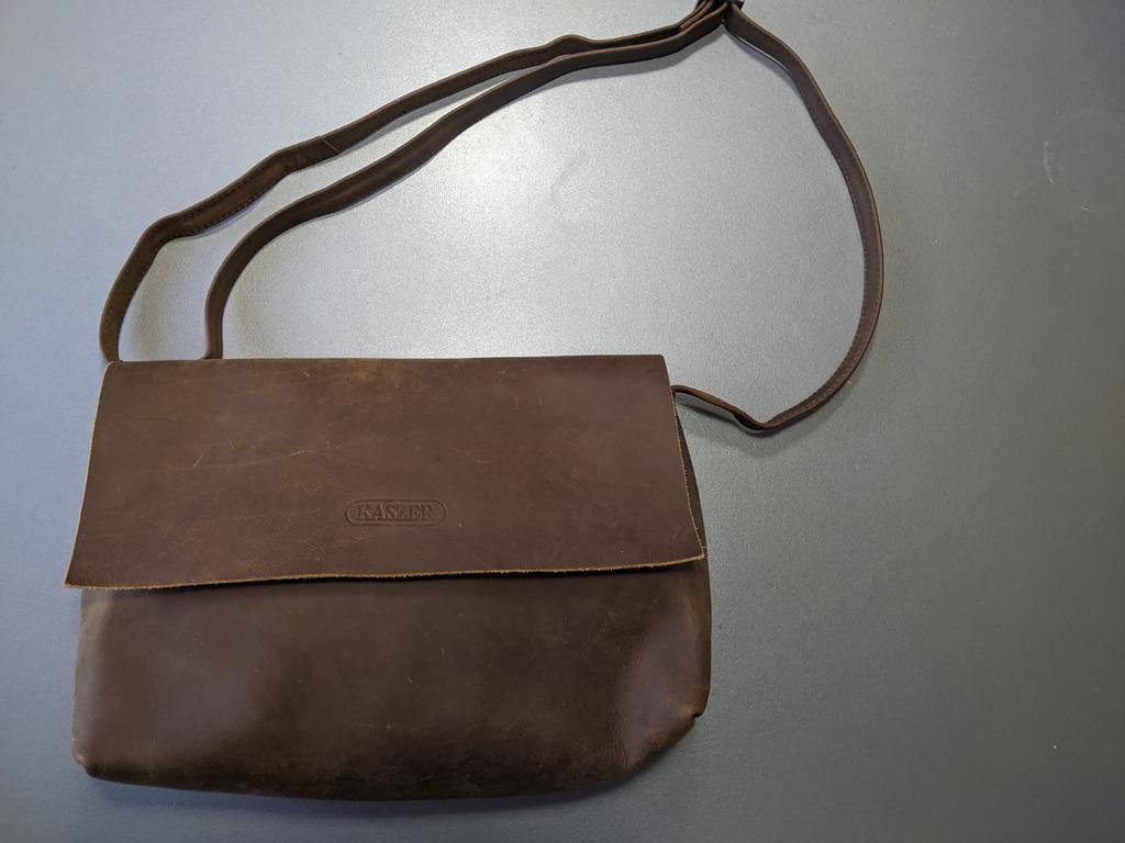 Sac en cuir brun Kaszer 35/24 cm, Zo goed als nieuw, Bruin, Schoudertasje