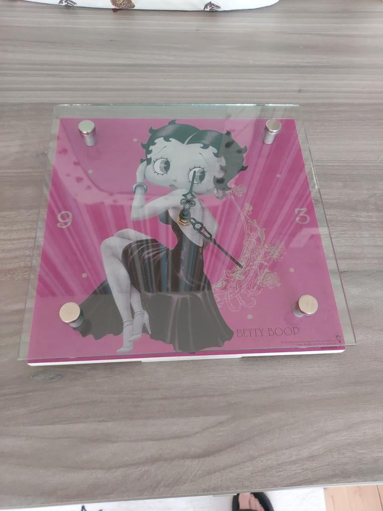 Betty Boop klok, Huis en Inrichting, Ophalen, Zo goed als nieuw