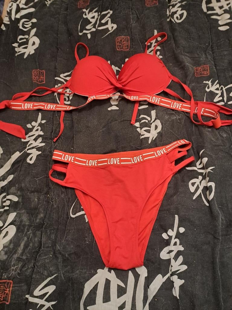 MAILLOT DE BAIN 2 PIECES, Enlèvement ou Envoi, Porté, Rouge, Maillot de bain