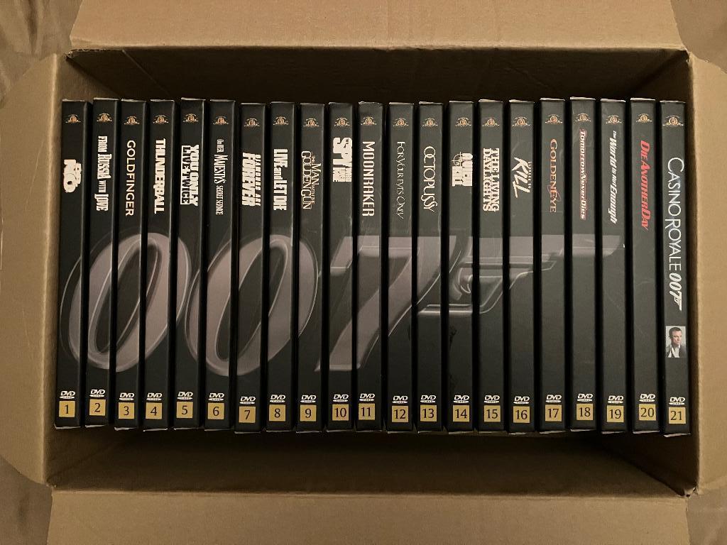 James Bond 007 Box Set - 21 DVDs, Cd's en Dvd's, Dvd's | Actie, Ophalen of Verzenden