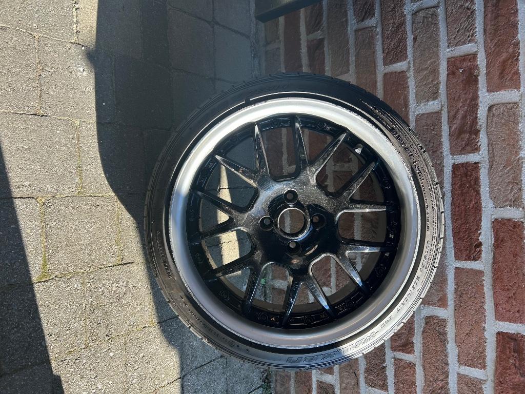 17 inch velgen met nog redelijke banden voor mazda mx 5, Auto-onderdelen, Banden en Velgen, Ophalen, 17 inch, Band(en)