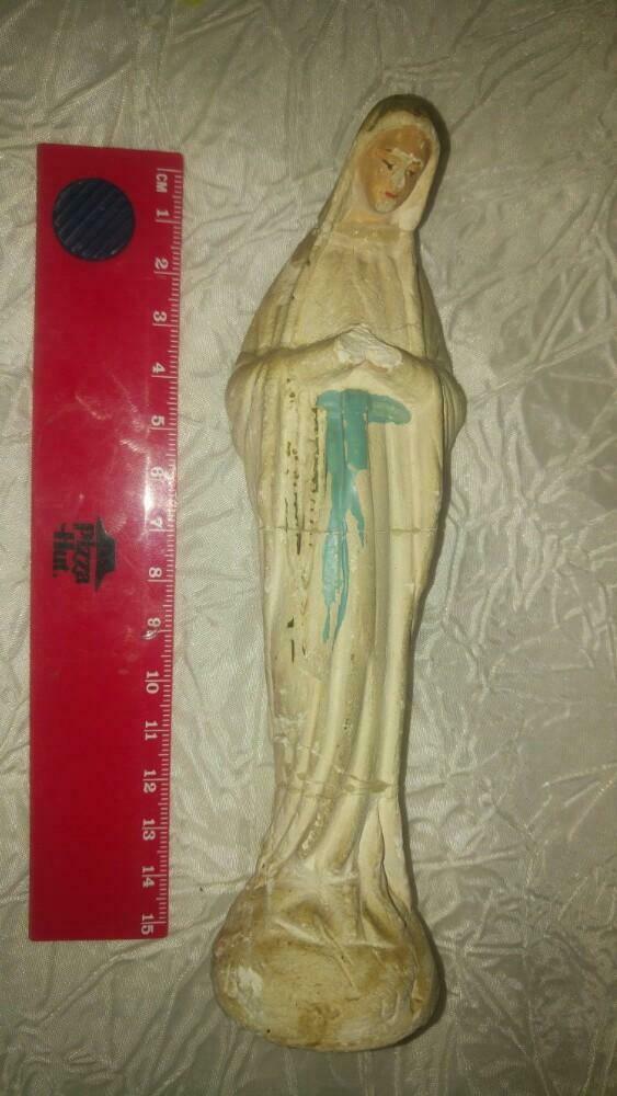 Statue Figurine Sainte  ?  20cm " Sion", Antiquités & Art, Antiquités | Objets religieux, Enlèvement ou Envoi
