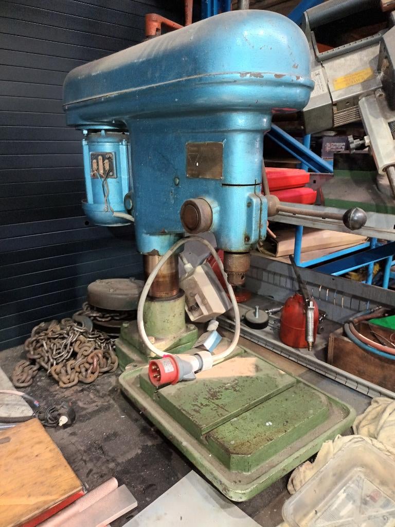 kolonboormachine tafelmodel