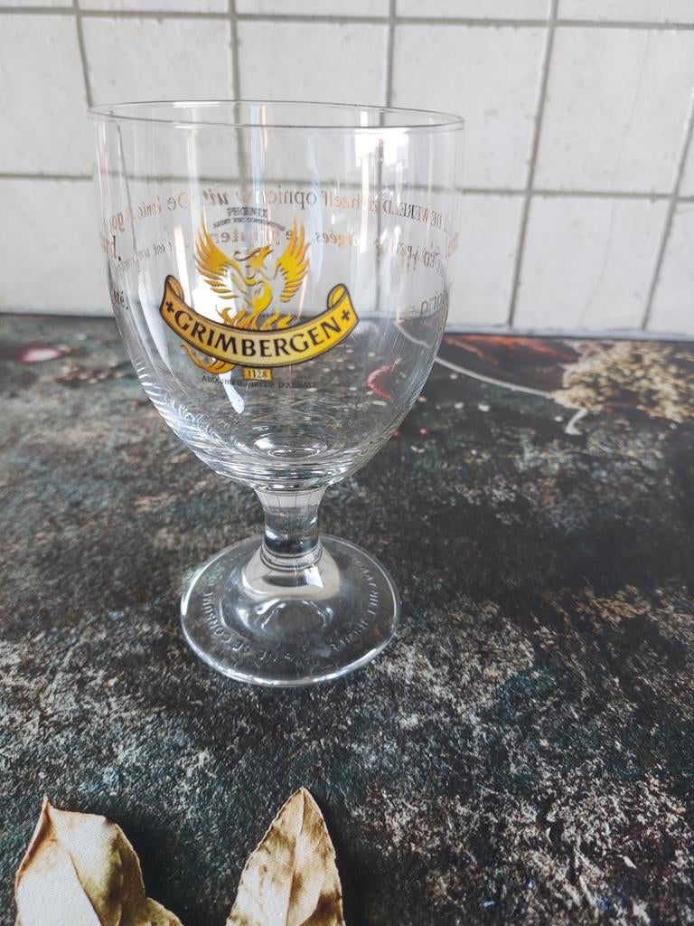 Verre Grimbergen avec texte au dos, Enlèvement ou Envoi, Comme neuf, Verre à bière