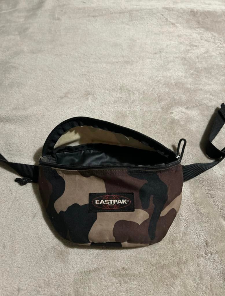 Heuptas camo Eastpak, Overige merken, Gebruikt, Zwart, Ophalen of Verzenden
