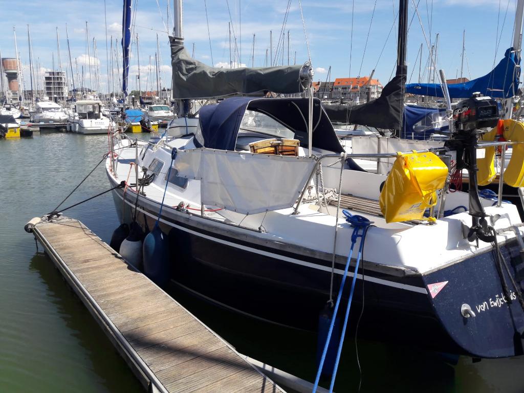 Zeilboot, Watersport en Boten, Kajuitzeilboten en Zeiljachten, Ophalen, Gebruikt, Polyester, Diesel