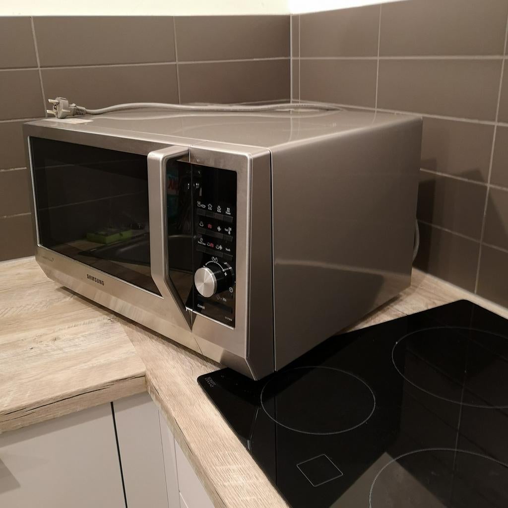 Combimagnetron "SAMSUNG" in TOPSTAAT!!!, Elektronische apparatuur, Microgolfovens, Ophalen, 60 cm of meer, Vrijstaand, Combi-microgolfoven