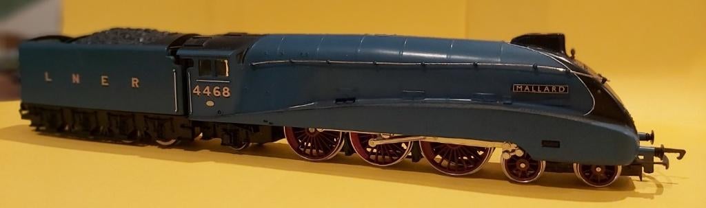 Hornby LNER mallard 4-6-2, Overige merken, Ophalen of Verzenden, Zo goed als nieuw, Analoog