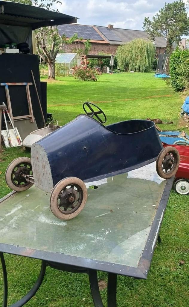 Voiture à pédale année 30, Enlèvement