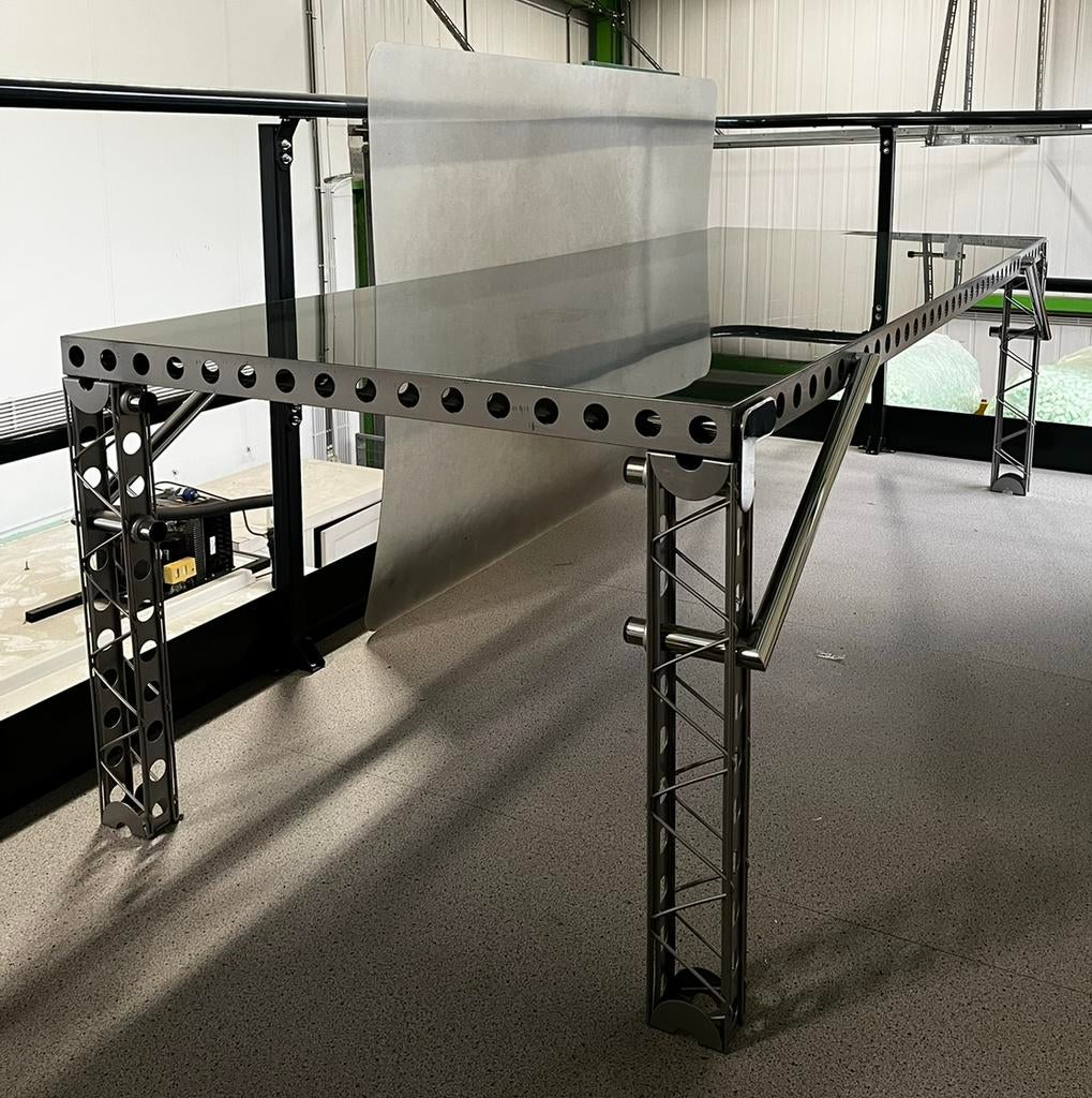 Tafel met glazen blad en stalen poten, Ophalen, Gebruikt, 200 cm of meer, Vijf personen of meer