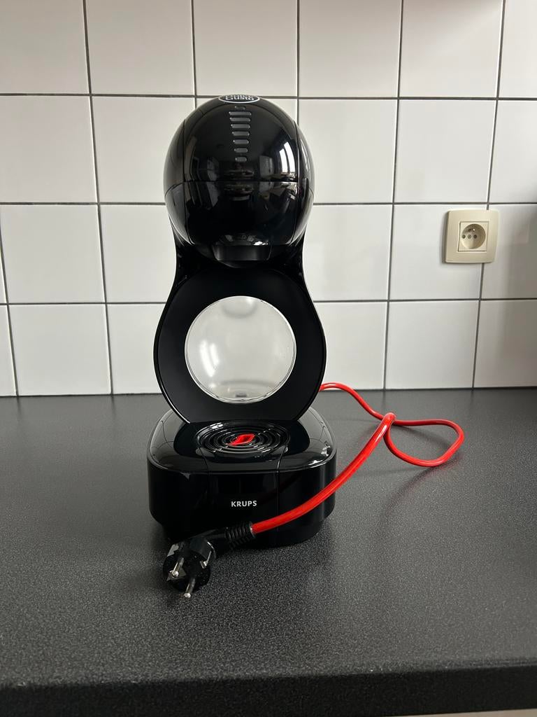 Krups Nescafé Dolce Gusto, Enlèvement, Utilisé, Réservoir d'eau amovible