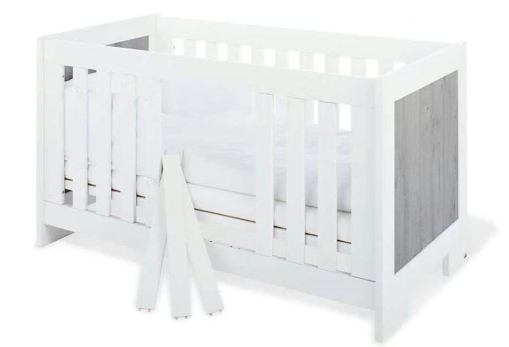 Lit enfant évolutif Pinolino, Enfants & Bébés, Chambre d'enfant | Lits, Utilisé, 140 à 160 cm, 70 à 85 cm, Matelas, Enlèvement