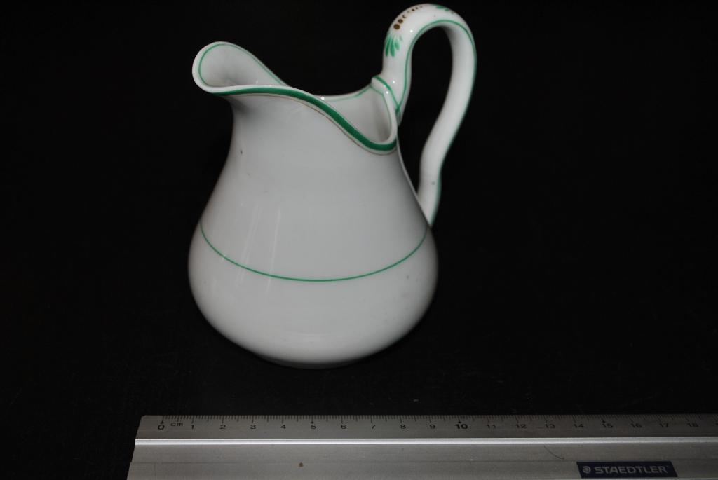 Pot à lait porcelaine Louis-Philippe Vieux Bruxelles Andenne, Antiquités & Art, Enlèvement ou Envoi