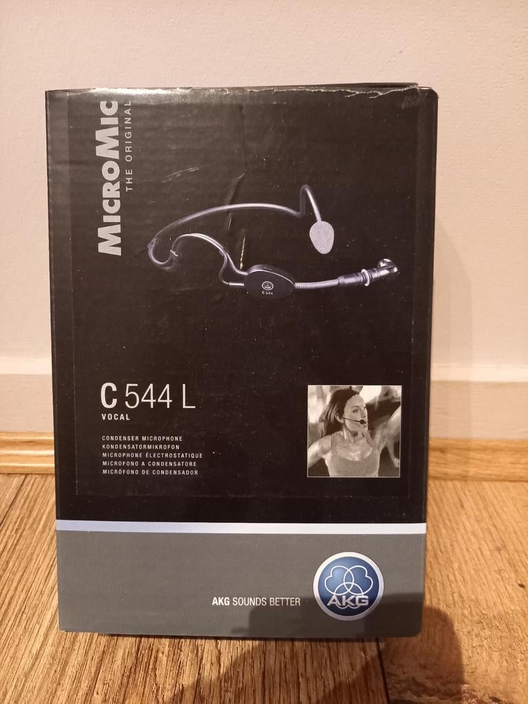 AKG headset microfoon, Ophalen