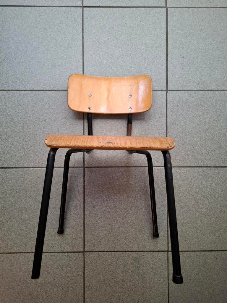 Vintage kinderstoeltje, Immo