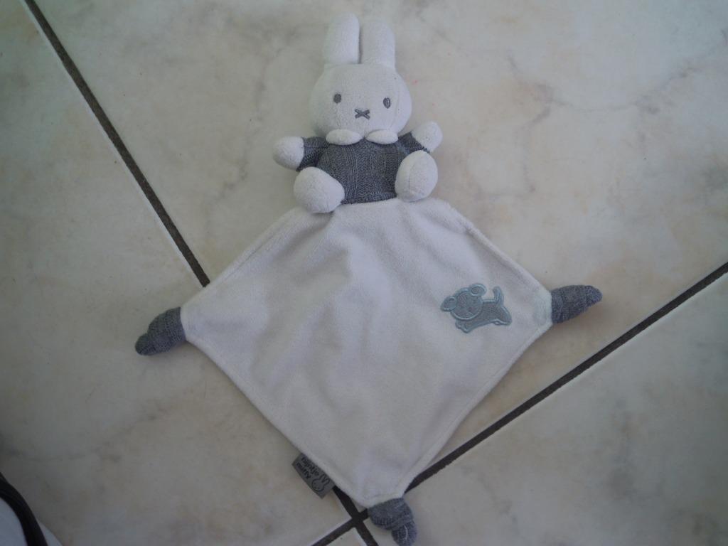 knuffeldoekje nijntje miffy (doos R), Enlèvement ou Envoi, Neuf