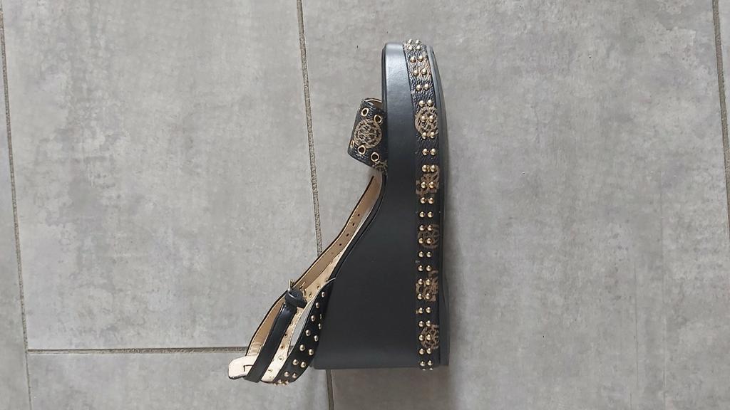 Chaussures, Guess ,cypres primadonna, Enlèvement ou Envoi, Comme neuf