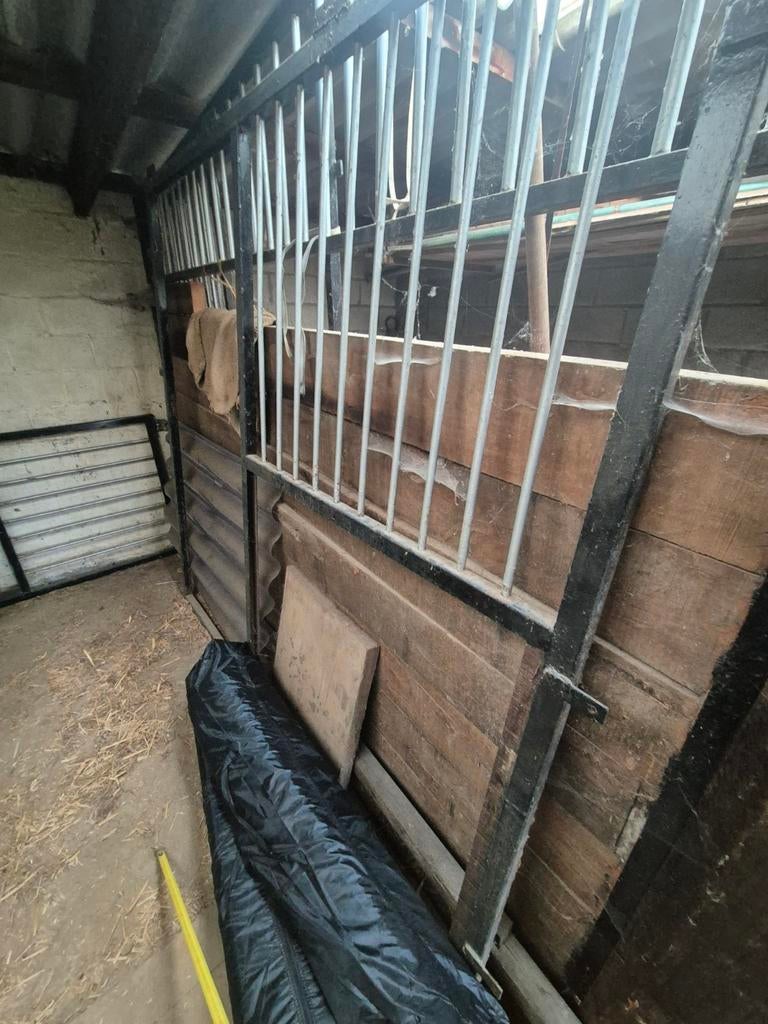 Paardenstal poort x2
