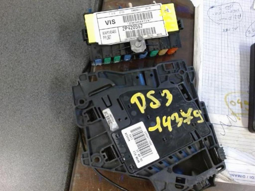 Porte fusibles Citroen DS3 cc 1.6i 115kw 9801148480 LP/14379, Enlèvement, Utilisé
