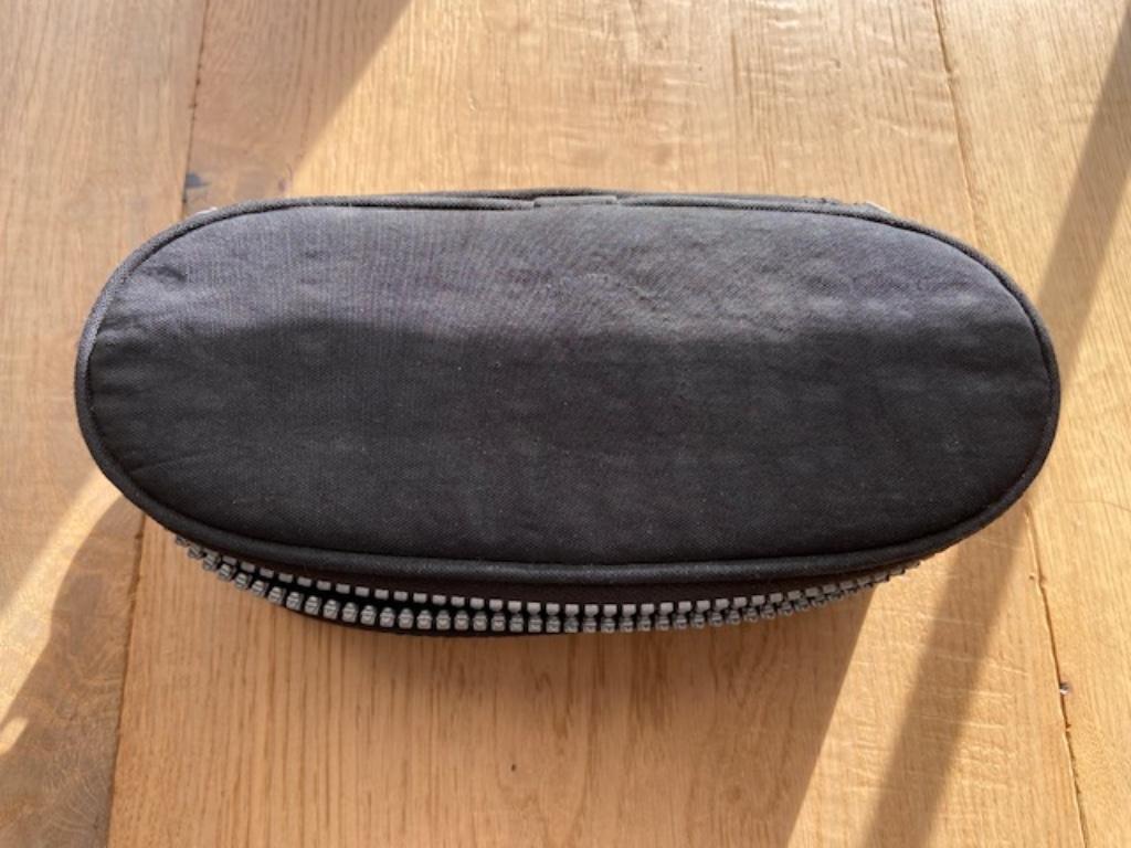 Trousse noire Kipling (sans logo sur la face supérieure), Enlèvement ou Envoi, Utilisé