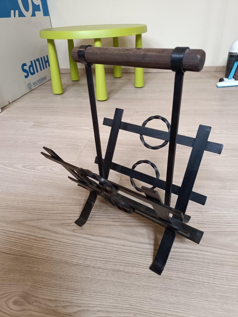 Tijdschriften houder krantenbak, Ophalen