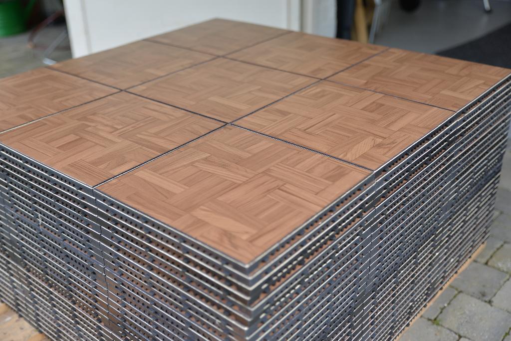 Clip-on en modulaire dansvloer 20 m² + afwerkingen, Ophalen, Zo goed als nieuw, Overige typen