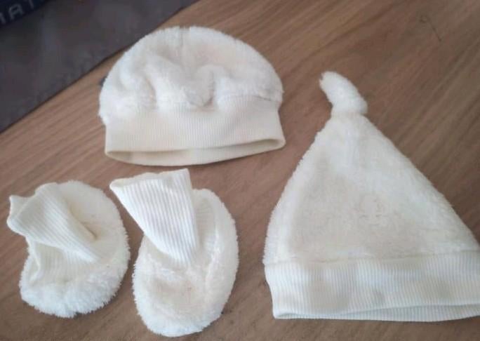 Mutsen en slofjes Baby Boum The smurfs, Kinderen en Baby's, Jongetje of Meisje, Ophalen of Verzenden, Zo goed als nieuw, Baby Boum