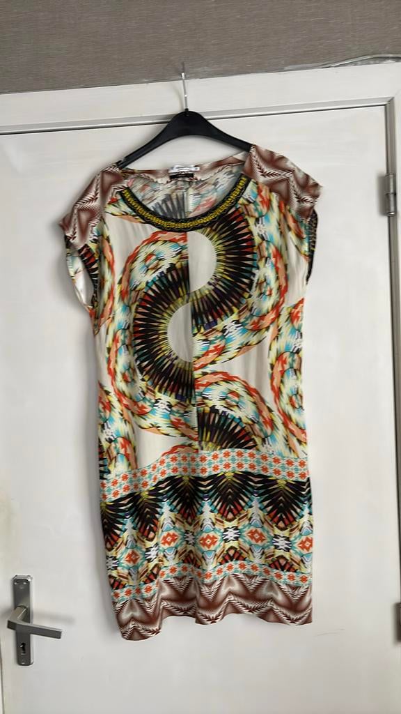 Talking french kleed 42 zijde, Kleding | Dames, Jurken, Ophalen of Verzenden, Zo goed als nieuw
