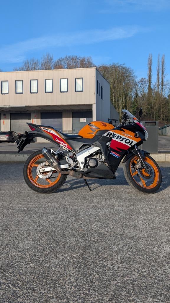 CBR125R Repsol-editie, Sportuitlaat, 125 cc, 11 kW of minder, 1 cilinder