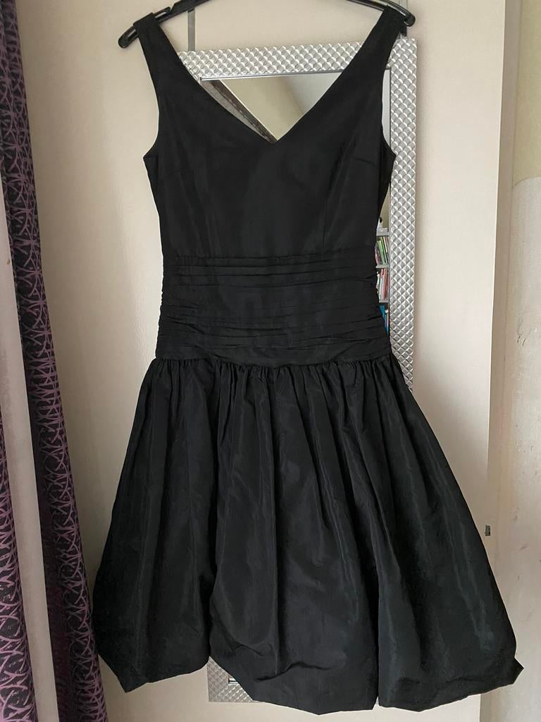 Robe noire Zara sans étiquette +tôt un 36 lisez, Enlèvement ou Envoi