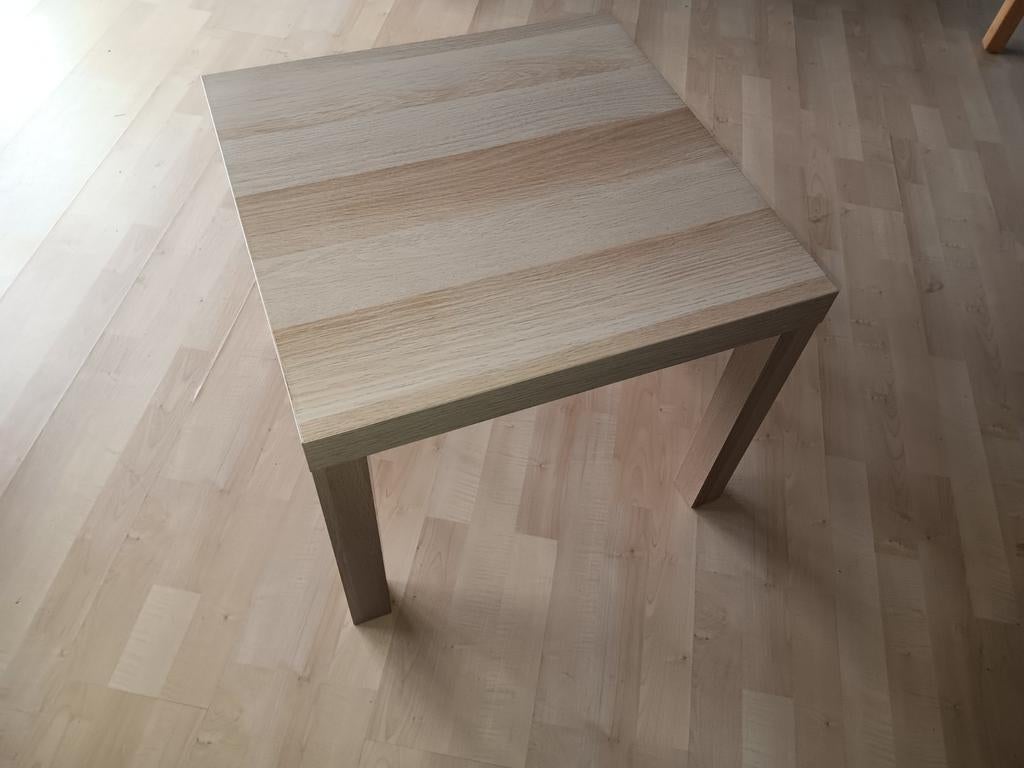 Table Ikea, Enlèvement