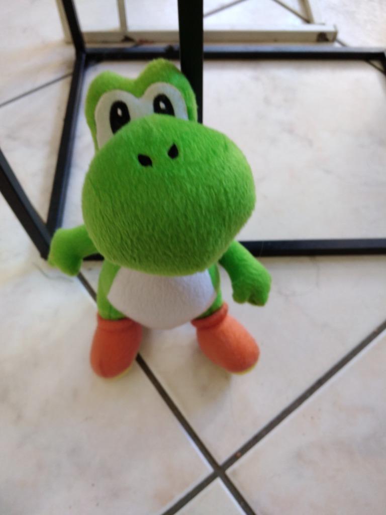 knuffel super mario Yoshi klein (doos 50), Kinderen en Baby's, Speelgoed | Knuffels en Pluche, Ophalen of Verzenden, Nieuw