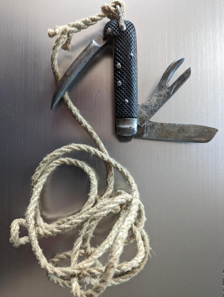 Brits militair zakmes WO2 - 1943 "Jack knife", Verzamelen, Militaria | Tweede Wereldoorlog, Ophalen of Verzenden, Landmacht, Mes of Dolk