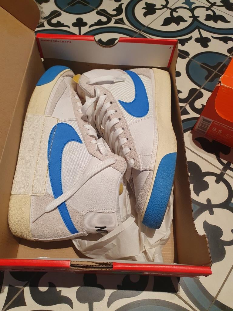 Blazer Nike taille 42.5, Vêtements | Hommes, Chaussures, Enlèvement ou Envoi, Nike, Comme neuf, Bleu