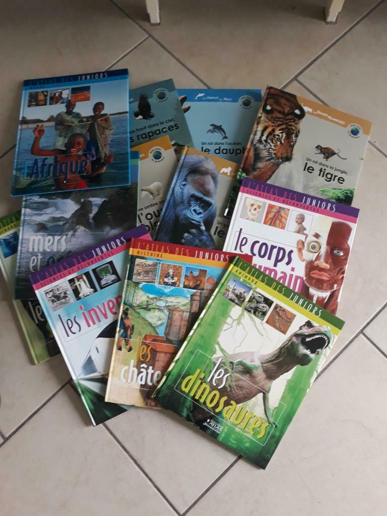 Atlas jeunesse 10 livres Neufs, Ophalen of Verzenden, Zo goed als nieuw