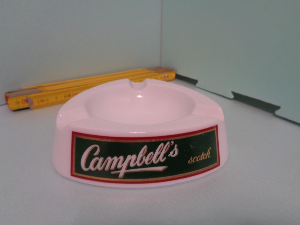 Ancien cendrier trangulaire blanc CAMPBELL'S SCOTCH en parfa, Enlèvement ou Envoi, Comme neuf, Cendrier