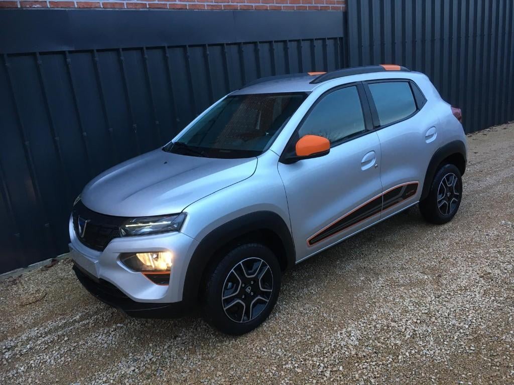 Dacia Spring * Électrique * Seulement 16501 Km, Autos, Cuir, Argent ou Gris, Achat, Barres de toit