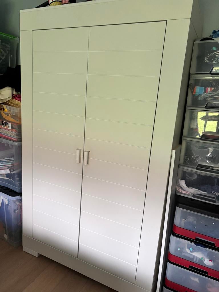 Armoire blanche, Maison & Meubles, Armoires | Penderies & Garde-robes, Avec tablette(s), 100 à 150 cm, Utilisé, Autres essences de bois