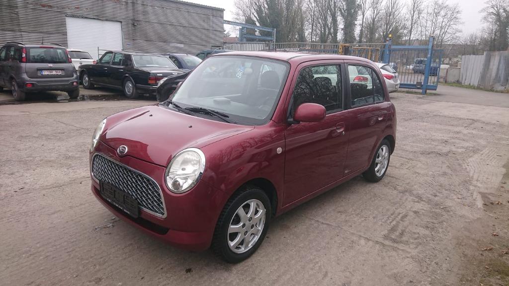 Daihatsu trevis 1000cc essence 2008 122000km clim 5ptes GARA, Autos, Achat, Boîte manuelle, Autres couleurs, Noir