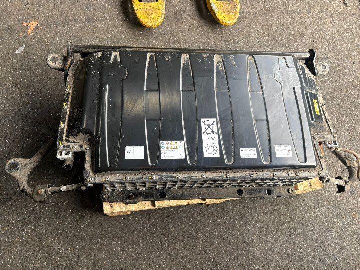Hybride hoogspannings accu Mercedes-Benz A-Klasse, Onderdelen@venauto.nl, Van der Ven Autorecycling B.V., Gebruikt, Ettenseweg 76, 4706 PB Roosendaal, The Netherlands