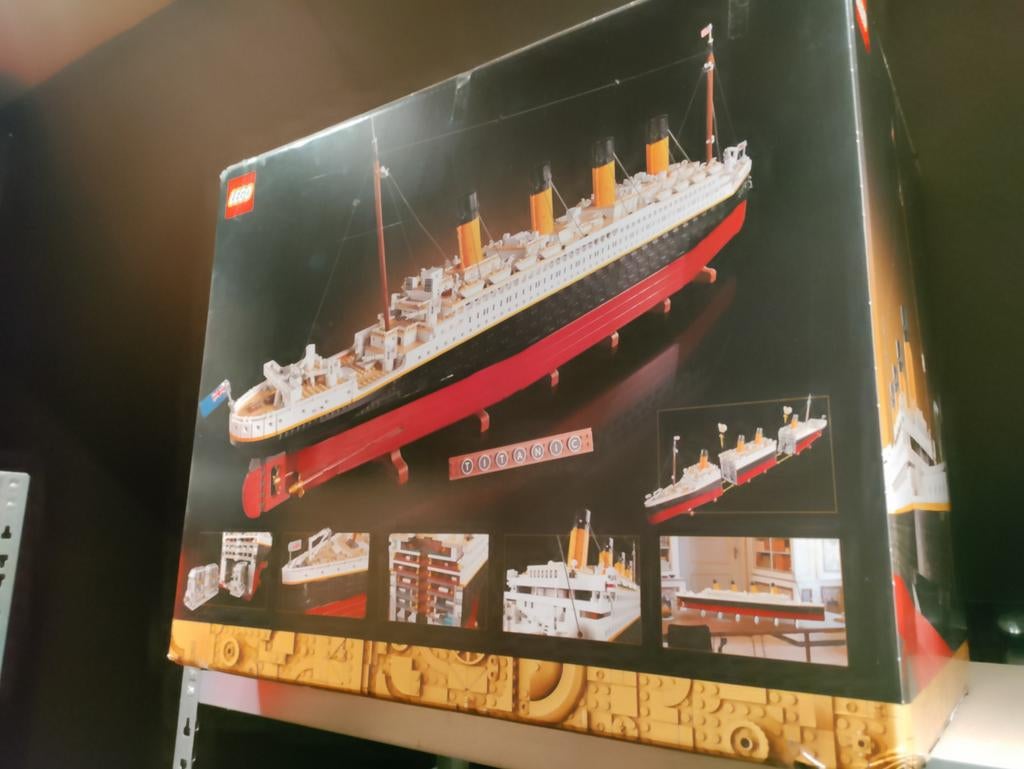 Lego Titanic, Enlèvement ou Envoi