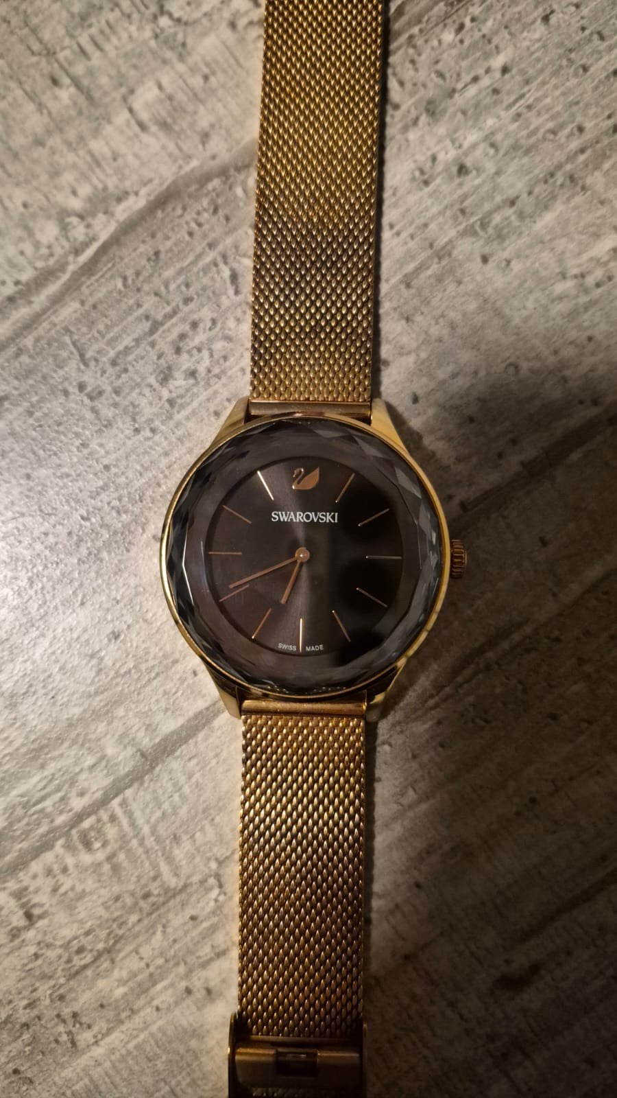 Vrouwenhorloge Swarovski, Handtassen en Accessoires, Horloges | Dames, Ophalen, Zo goed als nieuw