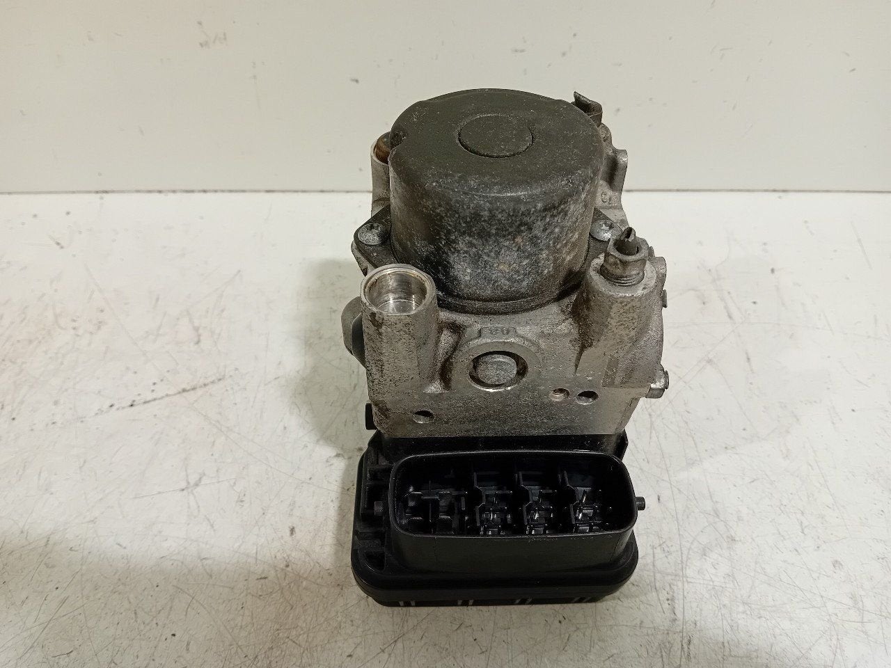 Abs pomp Toyota RAV4, Onderdelen@venauto.nl, Van der Ven Autorecycling B.V., Daihatsu, Ettenseweg 76, 4706 PB Roosendaal, The Netherlands