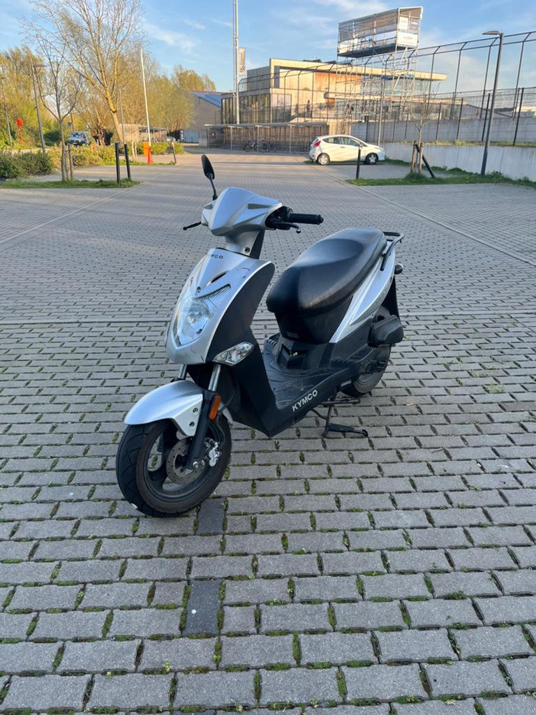 Kymco agility B klasse, Fietsen en Brommers, Ophalen, Zo goed als nieuw, Agility
