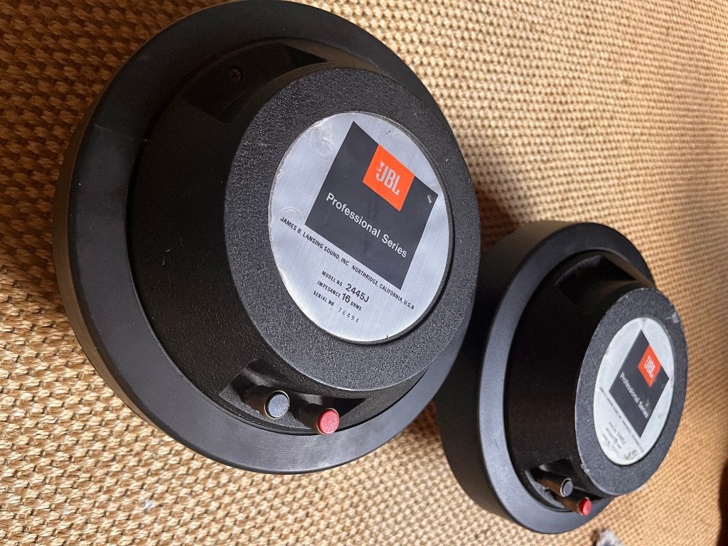 Paire de compressions JBL 2445J, TV, Hi-fi & Vidéo, Enceintes, Enlèvement, Utilisé, Autres types, JBL